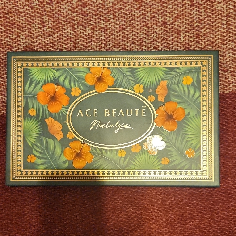 Ace Beauté Tropical Floral Eyeshadow Palette - Green & Orange